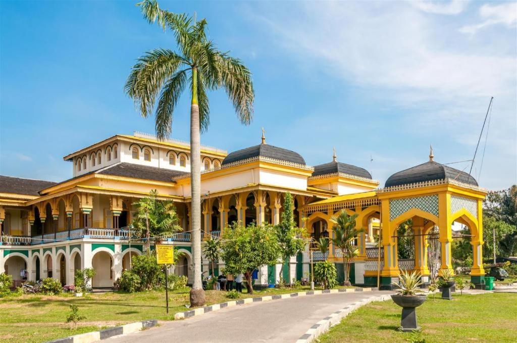 Hotel Grandhika Setiabudi Medan Dış mekan fotoğraf